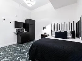 Hollyhock Suite 509