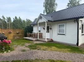 Charming cottage on Kvegero