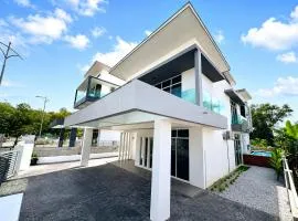 BNB Luxe Homestay, Rawang - pool, 18 pax