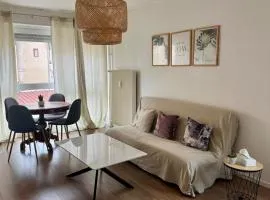 Quiet & Cozy, 15 Min to Basel by Bus, Parking