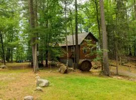 High Peaks Hideaway - minutes from Whiteface Mt!
