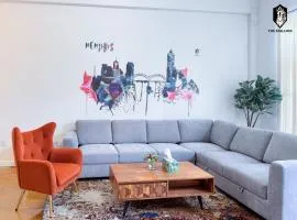 Walk to Attractions Modern Loft with Private Patio