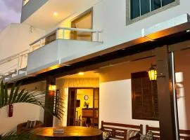 DLUX Hotel