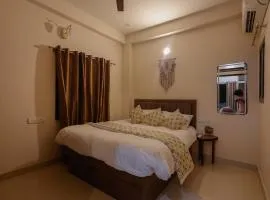 The zenvy house Near kashi vishwanath and railway station