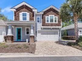 New Listing - Stunning Dog Friendly Luxury Property!