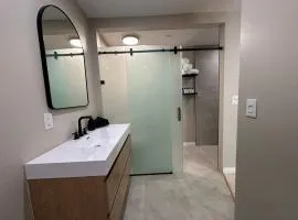 Private Suite 30 Day Stay Near CSUN Parking Included