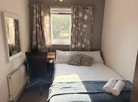 Richmond Park Retreat Double Room & Parking