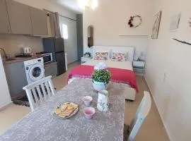 Odysseus Cozy Seaview Studio