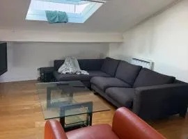 Modern 2 bedrooms 100sq Flat near La Défense