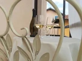 King size 1-bdr apartment close to Biella Candelo and La Bessa