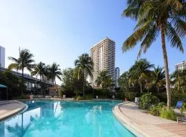 Beachside Oasis Walk Everywhere