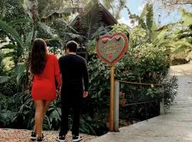 Cabana com Cachoeira Privativa
