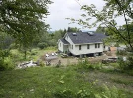 Le Highwater - Cabin