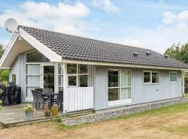 6 person holiday home in Væggerløse-By Traum