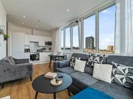 Snug Hounslow 1BR Apartment Sleeps 4 Heathrow!