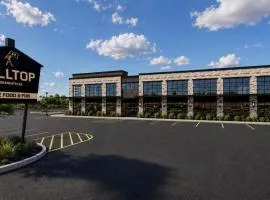 Hilltop Skaneateles, Outset Collection By Hilton