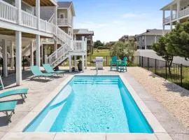 Coastal Chaos 303 Sand Piper Ln, home