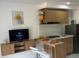 Brand new studio in University district AC WiFi