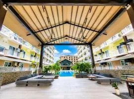 Modern Condo with free Pool, Gym, Wi-Fi & Netflix
