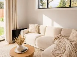 Magpie Retreat