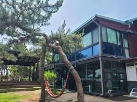 Jeju Ohu Guesthouse