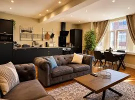 Central luxury apartment with a stylish terrace