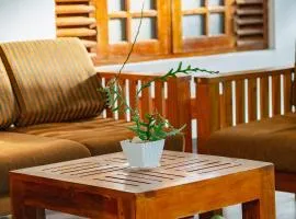 Mountain Edge By Yala Odyssey
