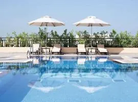 Mövenpick Hotel Apartments Al Mamzar Dubai