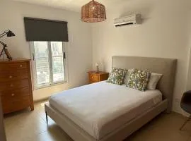 Horizon Court