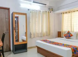 Hotel shailesh golden Temple with lift