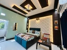 Hotel Vishnu Priya Ayodhya
