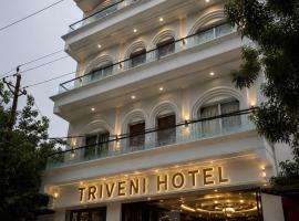 Triveni Hotel And Restaurant, viešbutis mieste Barsāna