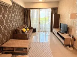 IPOH CITY CENTRE Majestic10 Homestay Pool View 3 mins Walking to Famous Food Places & 15mins to Old Town Ipoh by Happy Homestay