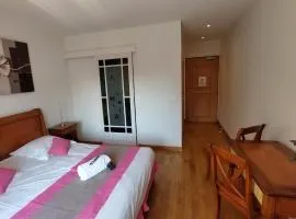 Au Domelia Provinois - Chambres -