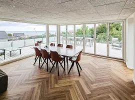 4 Bedroom Beautiful Home In Farsø