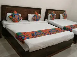 Sarovar Palace