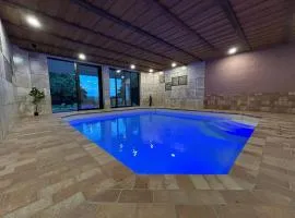 Wellness-Villa am Nürburgring mit Pool, Sauna und Eifelpanorama