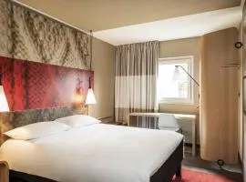 ibis Cambrai