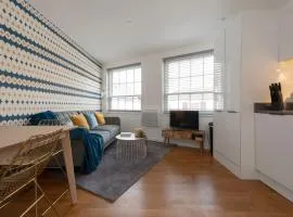 Airy One Bedroom Flat - Prime Location