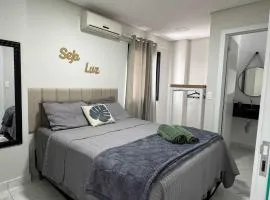 Imóvel climatizado, localizado em um prédio novo e equipado com tudo o que você precisa para uma experiência de hospedagem incrível na cidade de Toledo.