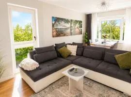 Nice 2 BR apartment, 15 min from the Old Town !