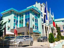 Arena Tarnovo Hotel -Free Large Private Parking, хотел в Велико Търново