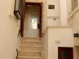 Suite Aprile XIII