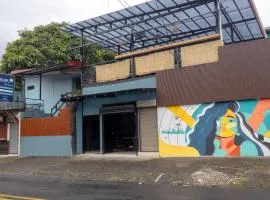 Solar La Fortuna Hotel & Lounge