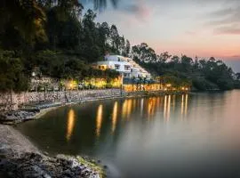 Moriah Hill Resort