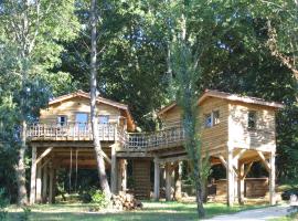 Les Cabanes du Tertre, hotel di Urval