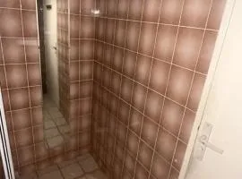 Comfortable room 5 minutes from downtown