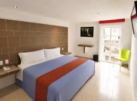 First Inn Hotel & Business