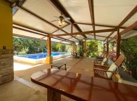 3BR Villa Private Pool by Carara Park