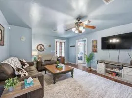 Family Friendly 3BR, Loft Office Near OKC